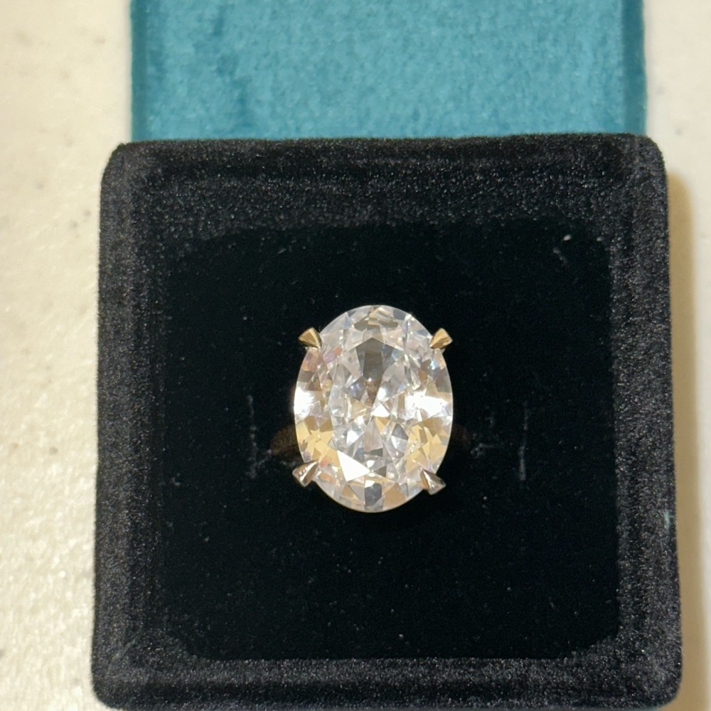 Silver/ Gold Oval-Cut Ring